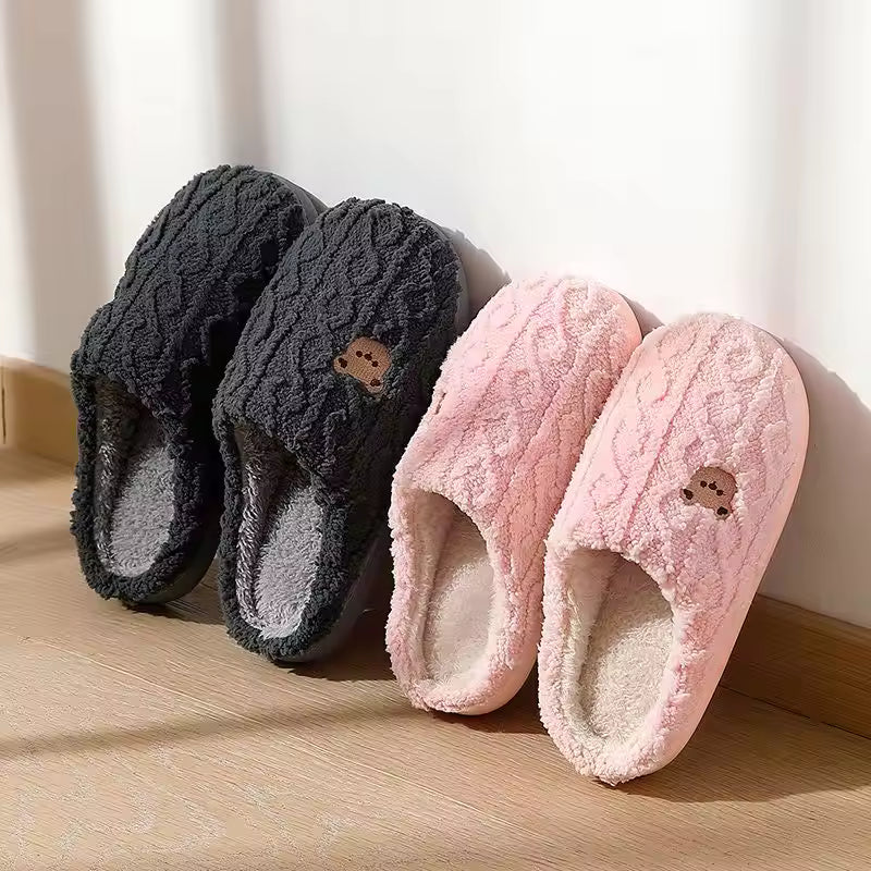 légers et confortables nos chaussons ourson peluche, protège vos pieds et rend votre hiver plus supportable  