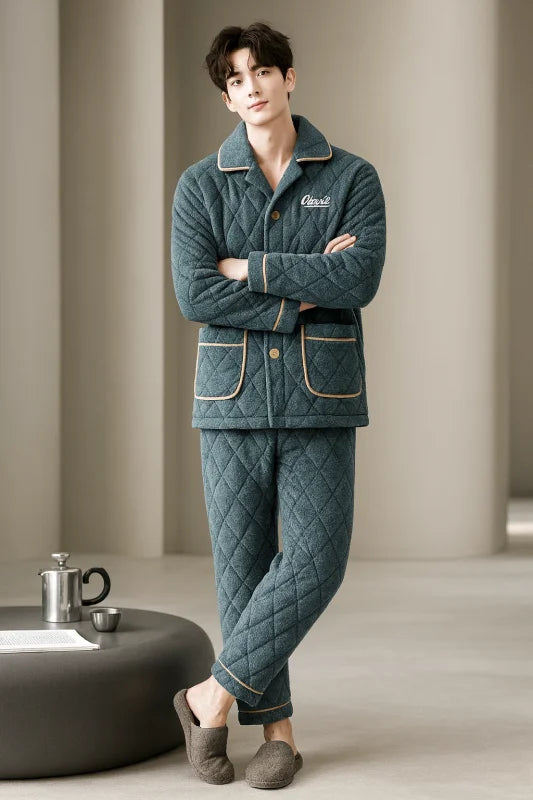 Pyjama polaire luxueux offrant chaleur exceptionnelle en hiver